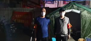 市文旅集團一線戰(zhàn)“疫”之：黨旗飄揚在門外，黨旗扎根在心里，53歲和35歲黨員成絕佳搭檔